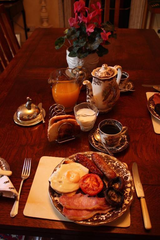 Lee Manor Hotel Ромси Екстериор снимка